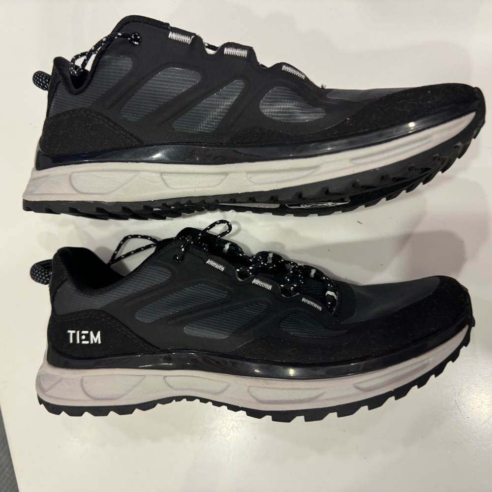 6.5 Tiem Via Black Onyx - BARELY WORN with SPD cycling clips already installed